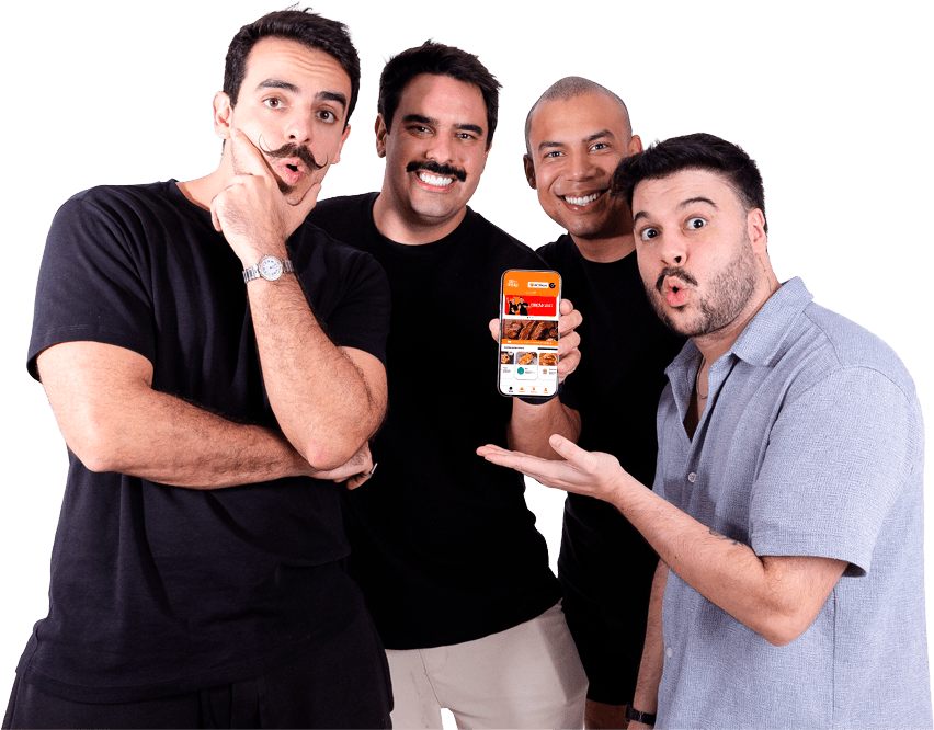 Pessoas felizes com pratos